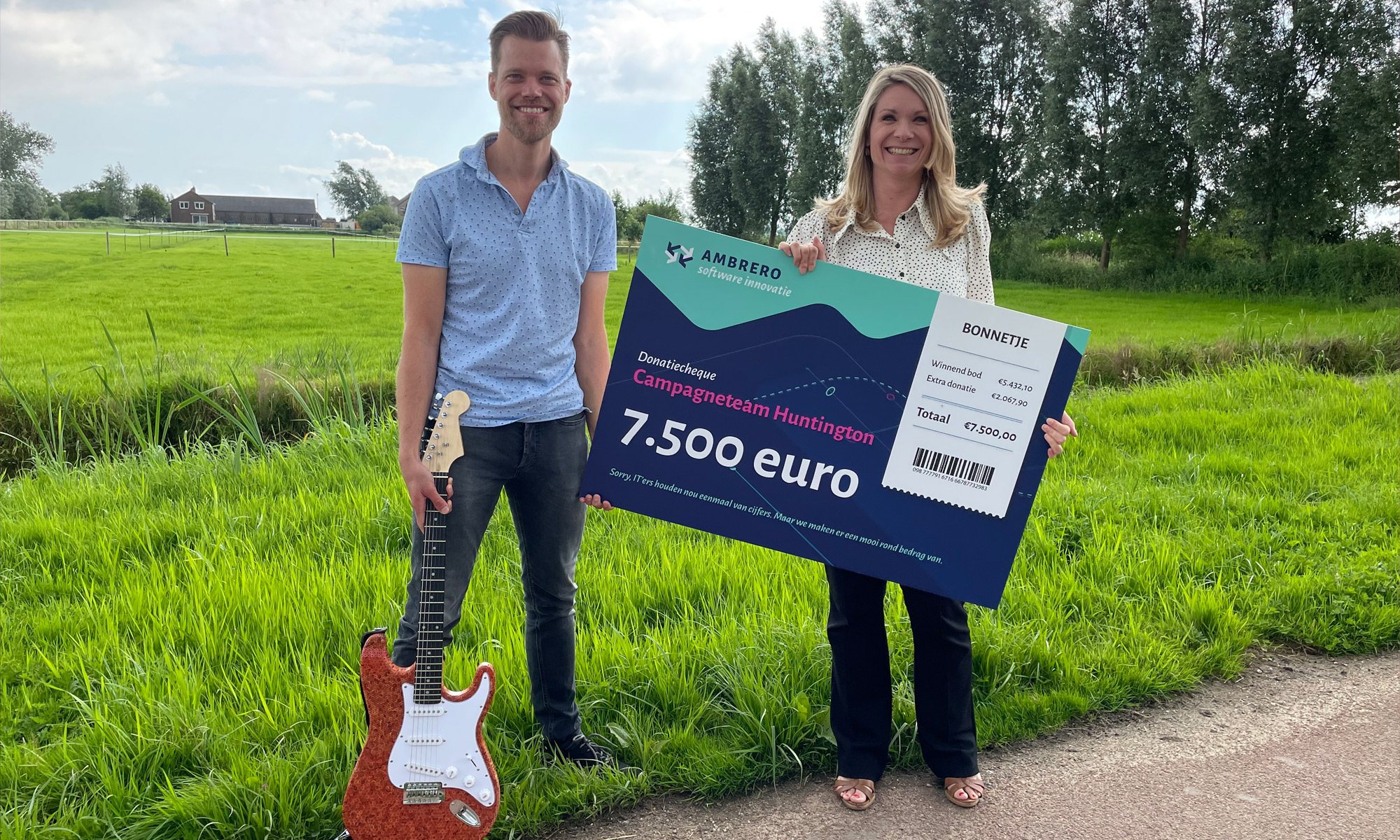 Ambrero steunt Campagneteam Huntington- cheque voor Melanie Kroezen